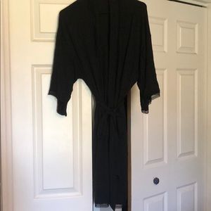 VS Short Black Robe
